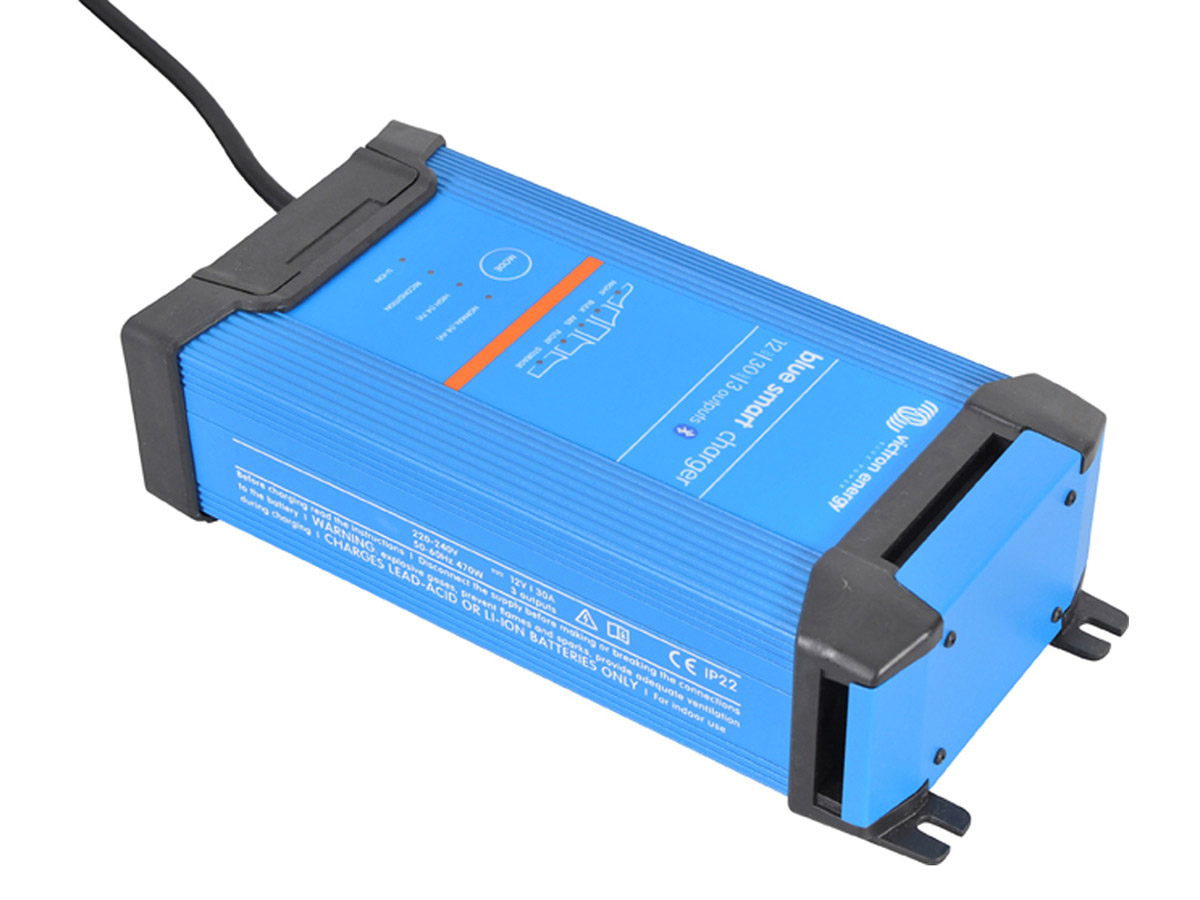 Cargador de batería fijo Blue Smart IP22 20A - Todo Camper